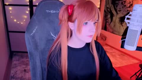 Snapshot of _mariko_ chatting on 02.05.26 Mariko online show from 02.05.26