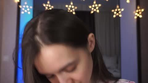  Gwen  online show from 01.19.25