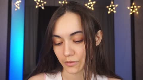  Gwen  online show from 02.01.25