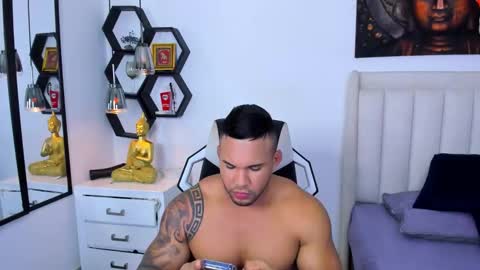 Snapshot of _matthew_santos_ chatting on 02.12.26 _matthew_santos_ online show from 02.12.26