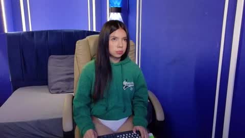 Snapshot of _mave chatting on 03.09.26 Mave online show from 03.09.26