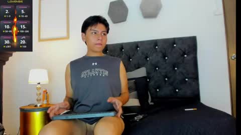 Snapshot of _maximo_1 chatting on 06.19.26 _maximo_1 online show from 06.19.26