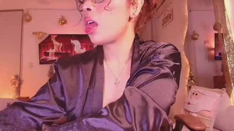 Snapshot of _megan_akbar chatting on 11.25.25 Marce online show from 11.25.25