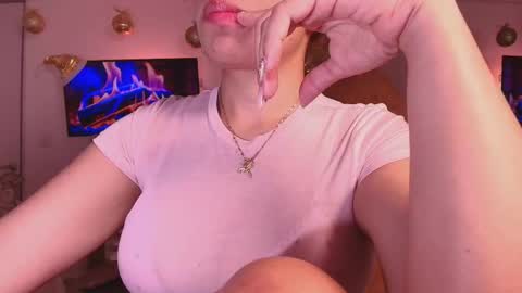 Snapshot of _megan_akbar chatting on 12.20.25 Marce online show from 12.20.25