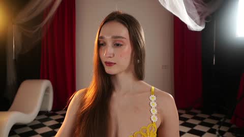 Snapshot of _meganmeow_ chatting on 11.13.25 Saturday - start 2030-2130 GMT online show from 11.13.25