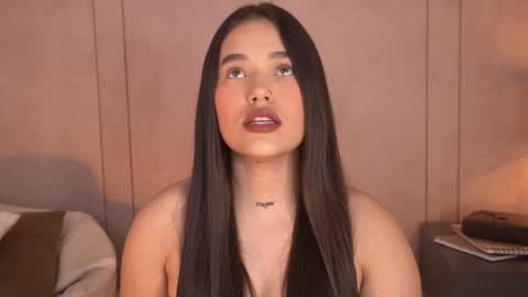 Snapshot of _meghan_gomez1_ chatting on 02.08.25 online show from 02.08.25