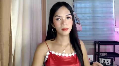 Snapshot of _mellyxxx chatting on 05.05.26 Melly online show from 05.05.26