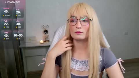 _meow_neko_ online show from 11.24.25