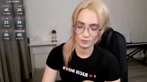 _meow_neko_ online show from 02.23.26