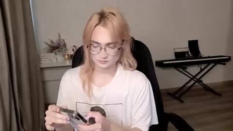 Snapshot of _meow_neko_ chatting on 07.14.26 _meow_neko_ online show from 07.14.26