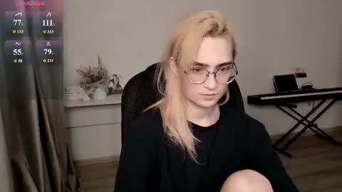 Snapshot of _meow_neko_ chatting on 07.16.26 _meow_neko_ online show from 07.16.26