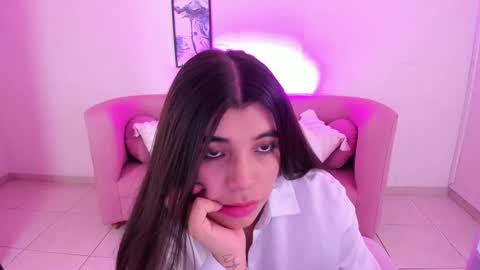  MIa blue 18  online show from 09.23.25