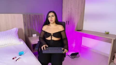 _miamiller_ online show from 02.16.25