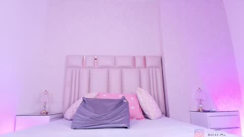 Mia  online show from 03.14.26