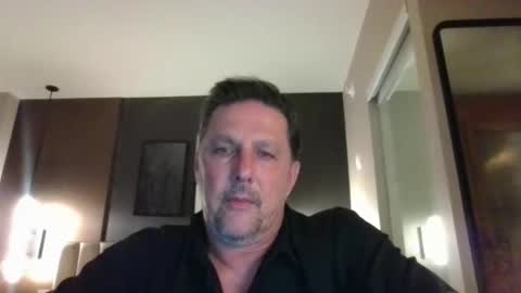 Snapshot of _mike_likes chatting on 05.19.26 Mike online show from 05.19.26