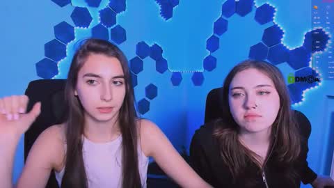 Snapshot of _mila_fire chatting on 01.09.26 your Mila online show from 01.09.26