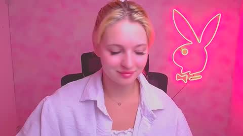 Melanie online show from 09.15.25