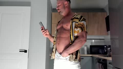 Snapshot of _miles19 chatting on 04.29.26 _miles19 online show from 04.29.26