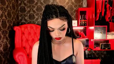 Raven Strauss online show from 11.24.25