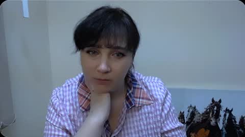 Snapshot of _miranda_sun chatting on 12.23.24 Miranda online show from 12.23.24