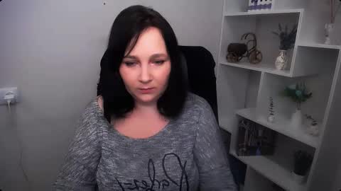 Snapshot of _miranda_sun chatting on 02.12.26 Miranda online show from 02.12.26