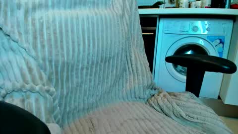 Eva online show from 12.20.25