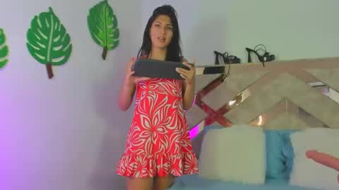 Snapshot of _miss_khloe chatting on 02.10.25 Khloe online show from 02.10.25