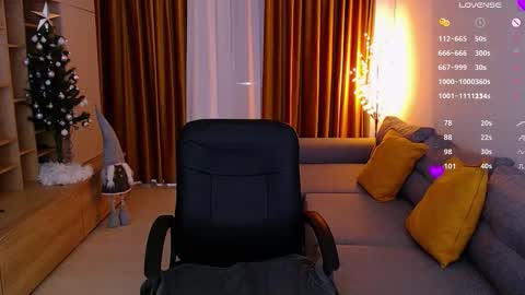 Mia online show from 12.15.25