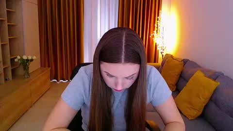 Snapshot of _miss_mia chatting on 03.12.26 Mia online show from 03.12.26