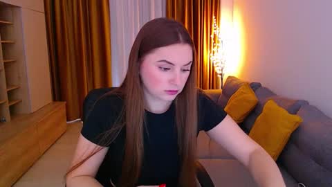 Snapshot of _miss_mia chatting on 03.30.26 Mia online show from 03.30.26