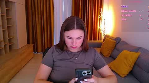 Snapshot of _miss_mia chatting on 06.03.26 Mia online show from 06.03.26
