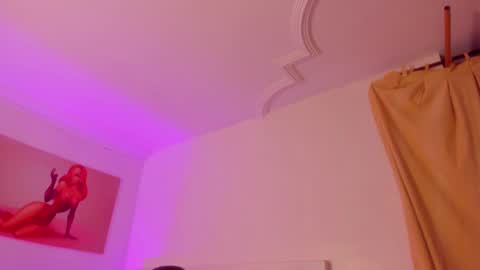 Snapshot of _mizuki chatting on 02.05.25 mizuki  online show from 02.05.25