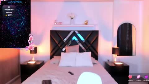 mizuki  online show from 03.05.26