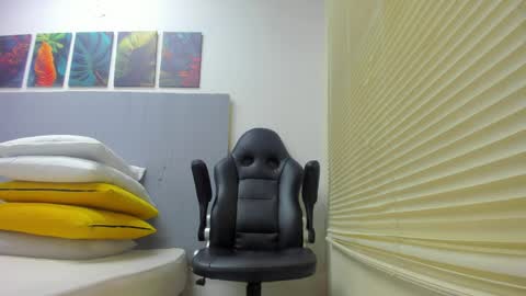 Snapshot of _molly_rosse_ chatting on 04.24.26 _molly_rosse_ online show from 04.24.26