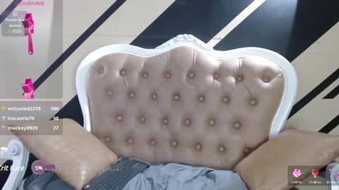 Molly online show from 01.10.25