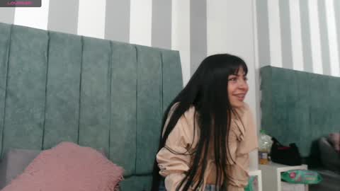 Molly online show from 01.10.25