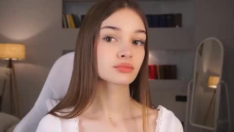 Snapshot of _moonlit_melody_ chatting on 03.06.26 Margo online show from 03.06.26