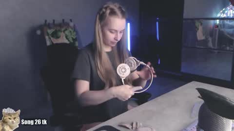 Snapshot of _mother_of_cats chatting on 10.20.25 Debby online show from 10.20.25