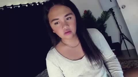 Snapshot of _mslibaylibay_ chatting on 04.17.26 Angel online show from 04.17.26