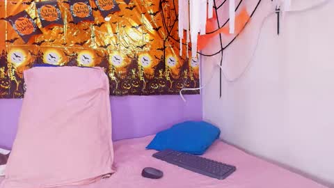 Luna online show from 10.19.25