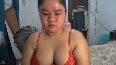 Snapshot of _natalieey chatting on 03.27.26 nics online show from 03.27.26