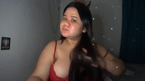 Snapshot of _natalieey chatting on 04.16.26 nics online show from 04.16.26
