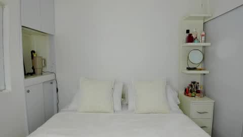 independent model natha online show from 10.07.25