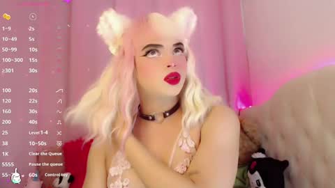 Snapshot of _natsuki chatting on 01.29.25 _natsuki online show from 01.29.25