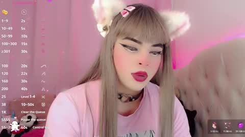 Snapshot of _natsuki chatting on 02.01.25 _natsuki online show from 02.01.25