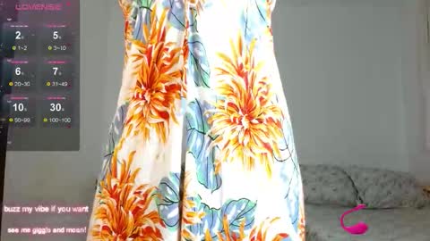 _nayade_ online show from 11.09.25