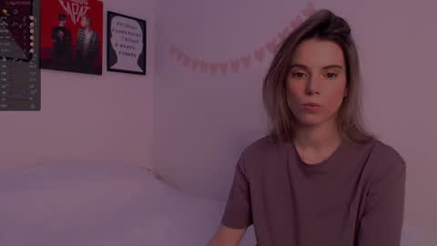 Snapshot of _ni_kiss chatting on 12.14.24 Nika online show from 12.14.24