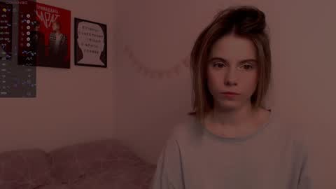 Snapshot of _ni_kiss chatting on 01.28.25 Nika online show from 01.28.25