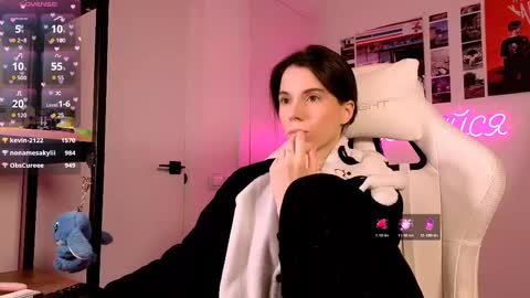 Snapshot of _ni_kiss chatting on 02.20.26 Nika online show from 02.20.26