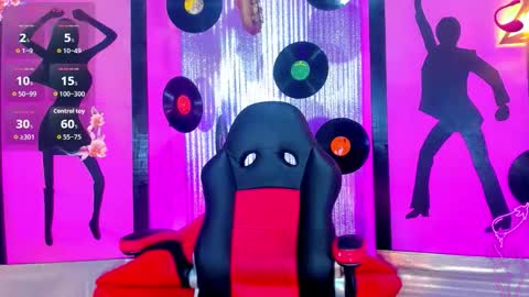 Nicky  Please help me with your thumbs up its importan online show from 10.13.25